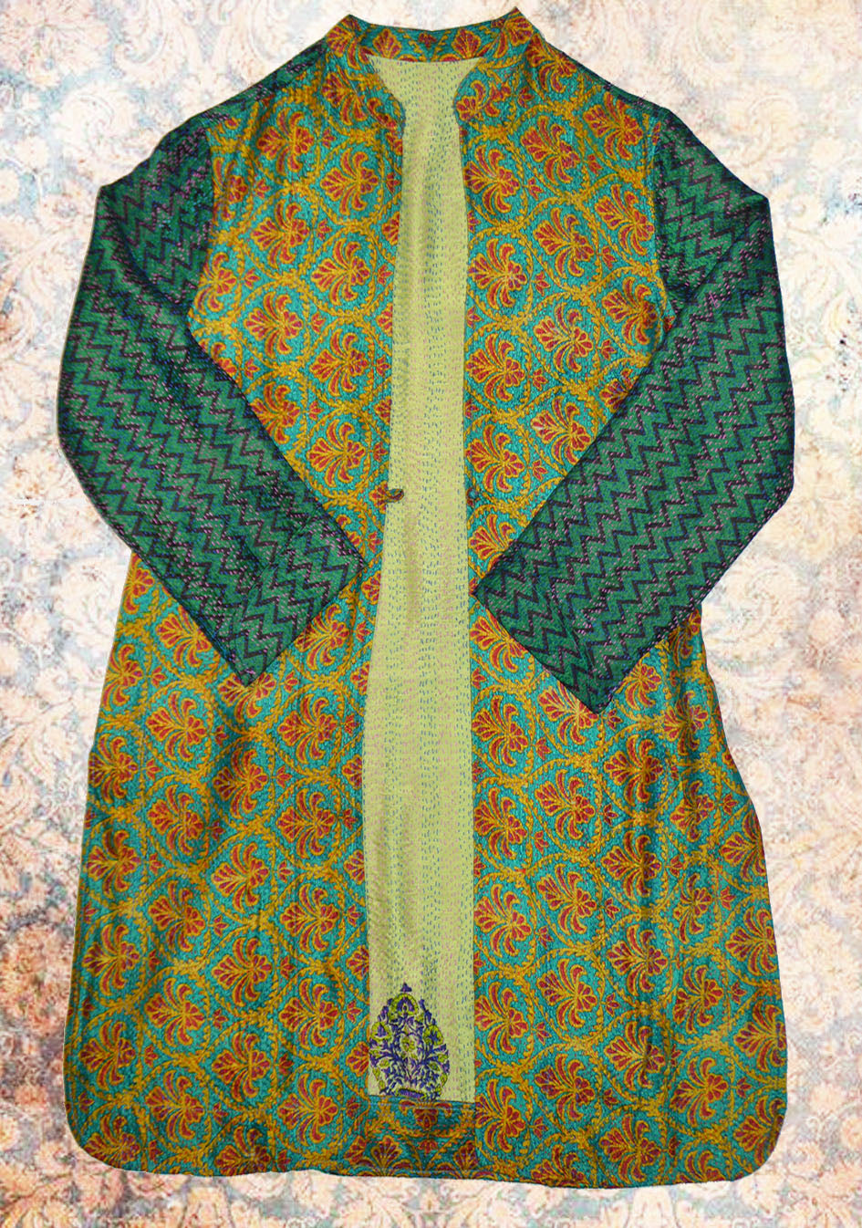 VESTE LONGUE en soie , brodée "KANTHA" REF 1302